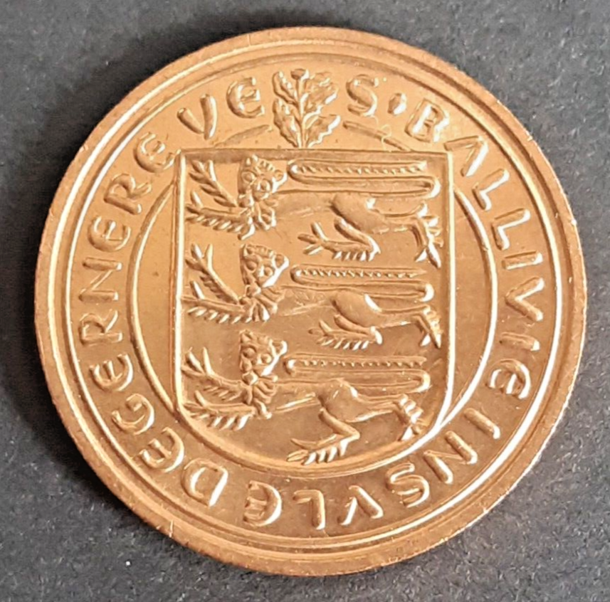 Guernsey 2 pence 1979 lightly circulated coin condition rare