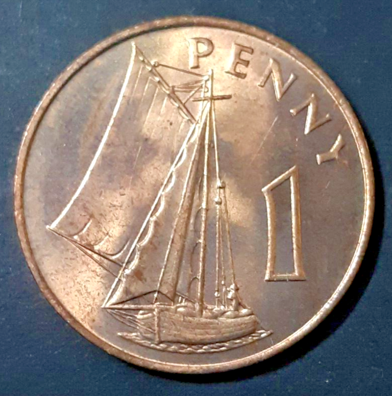 Gambia 1 penny 1966 lightly circulated coin great condition